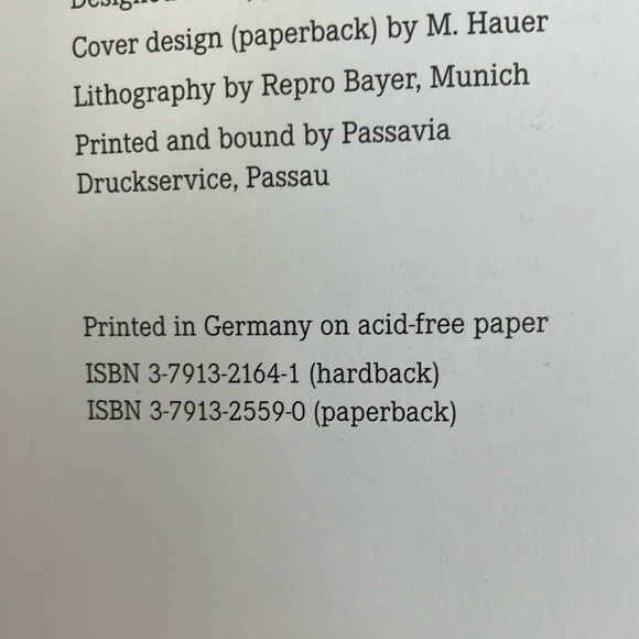 Frida Kahlo and Diego Rivera art and bio book - Picture 9 of 16